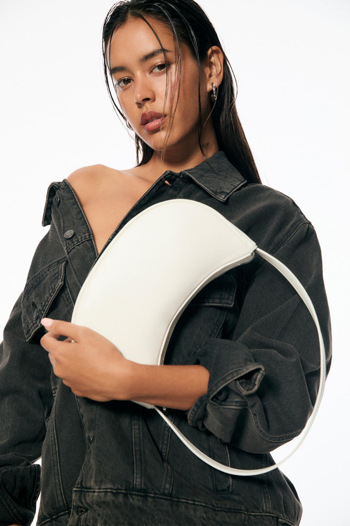 SHOULDER BAG